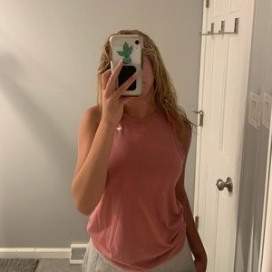 hi! i am selling a gently used Nike tank top.